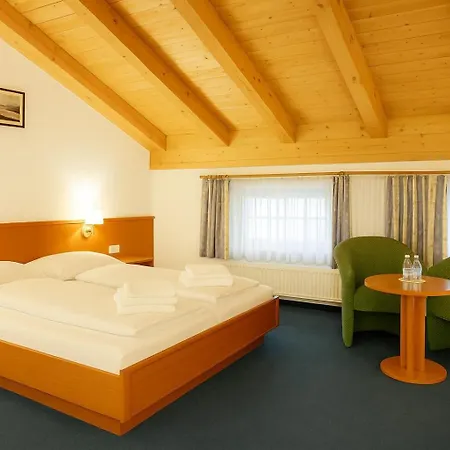 A8 Hotel Im Darchinger Hof Bed & Breakfast - Zwischen Holzkirchen Und Weyarn - Zwischen Muenchen Salzburg Und Innsbruck - Kurz Vor Dem Irschenberg Exterior foto