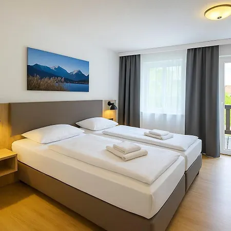 A8 Hotel Im Darchinger Hof Bed & Breakfast - Zwischen Holzkirchen Und Weyarn - Zwischen Muenchen Salzburg Und Innsbruck - Kurz Vor Dem Irschenberg Exterior foto