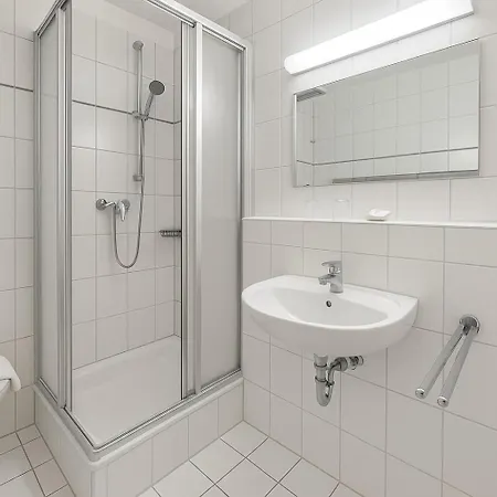 A8 Hotel Im Darchinger Hof Bed & Breakfast - Zwischen Holzkirchen Und Weyarn - Zwischen Muenchen Salzburg Und Innsbruck - Kurz Vor Dem Irschenberg Exterior foto
