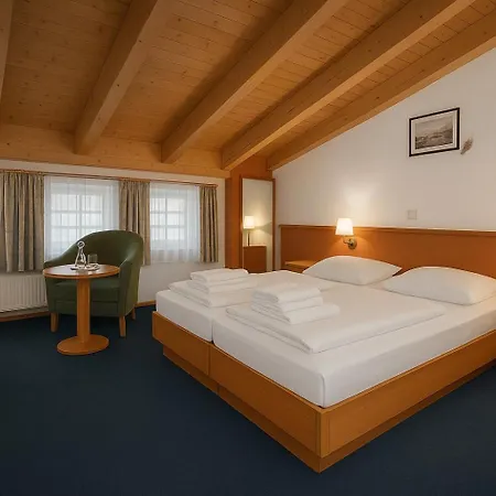 A8 Hotel Im Darchinger Hof Bed & Breakfast - Zwischen Holzkirchen Und Weyarn - Zwischen Muenchen Salzburg Und Innsbruck - Kurz Vor Dem Irschenberg Exterior foto