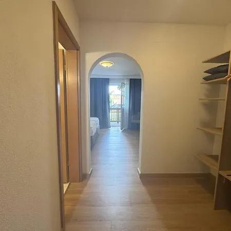 A8 Hotel Im Darchinger Hof Bed & Breakfast - Zwischen Holzkirchen Und Weyarn - Zwischen Muenchen Salzburg Und Innsbruck - Kurz Vor Dem Irschenberg Exterior photo